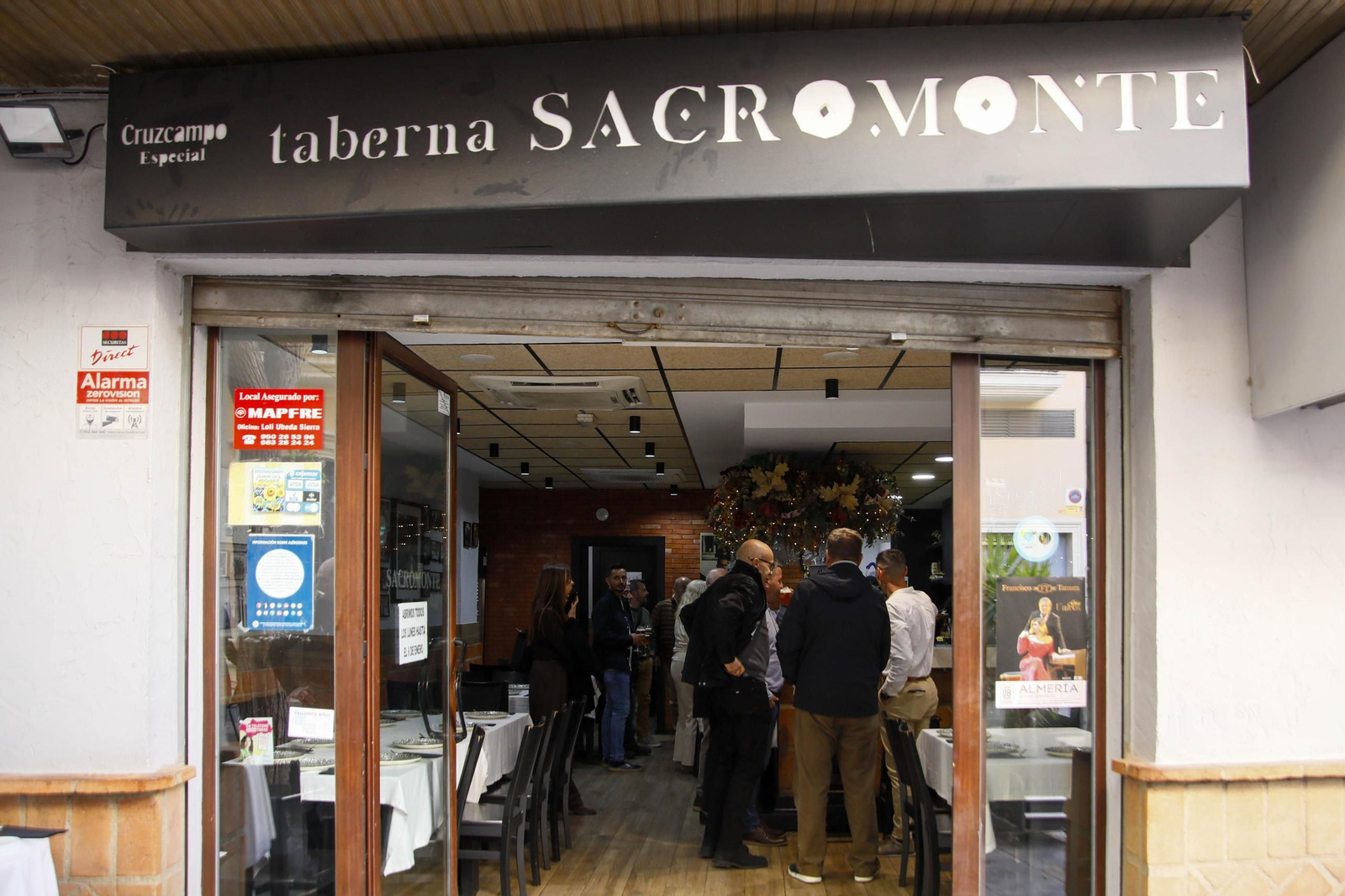 Bodegas y tabernas castizas de Almería, en imágenes