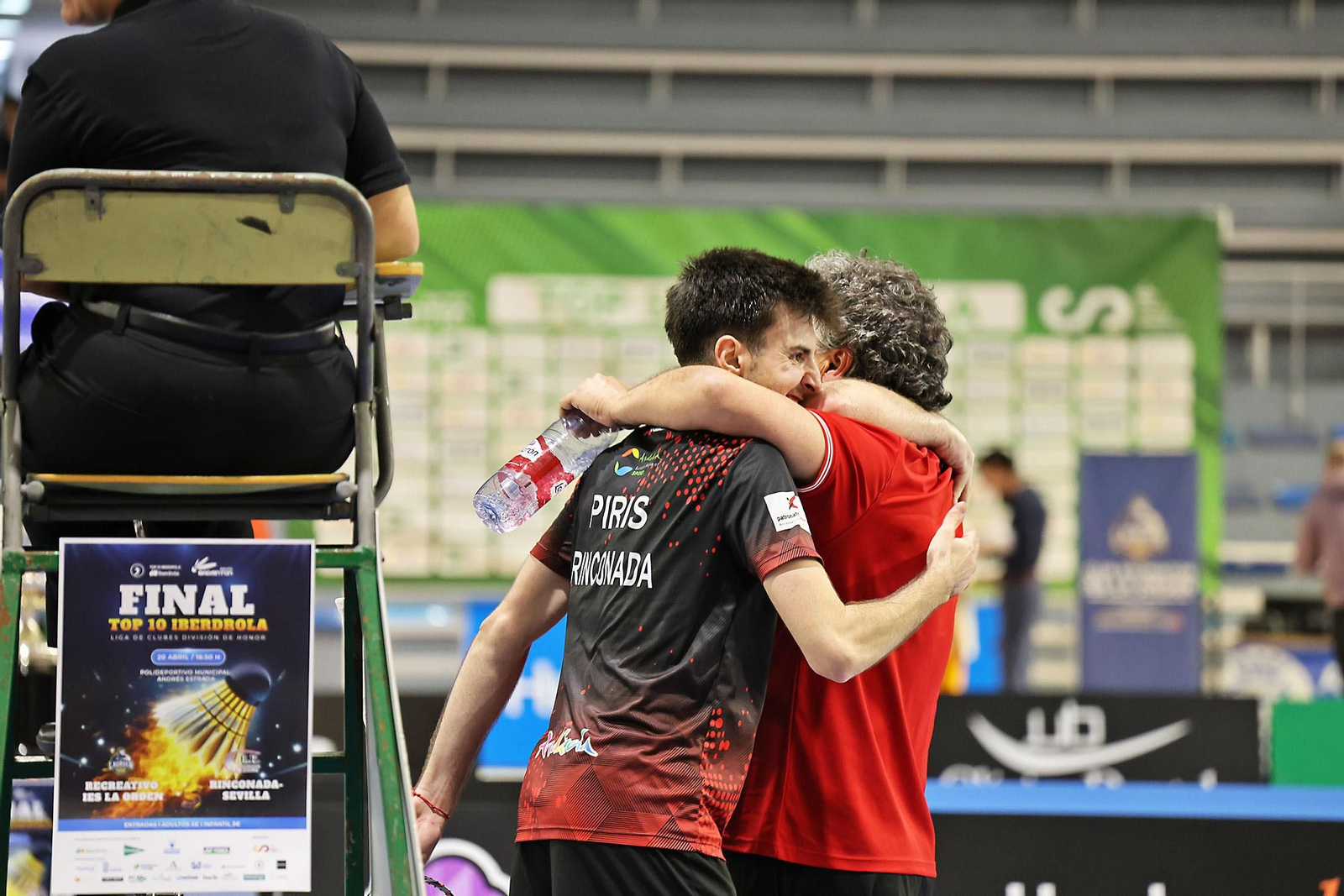 Imágenes de la final de liga de bádminton entre el IES La Orden y La RInconada