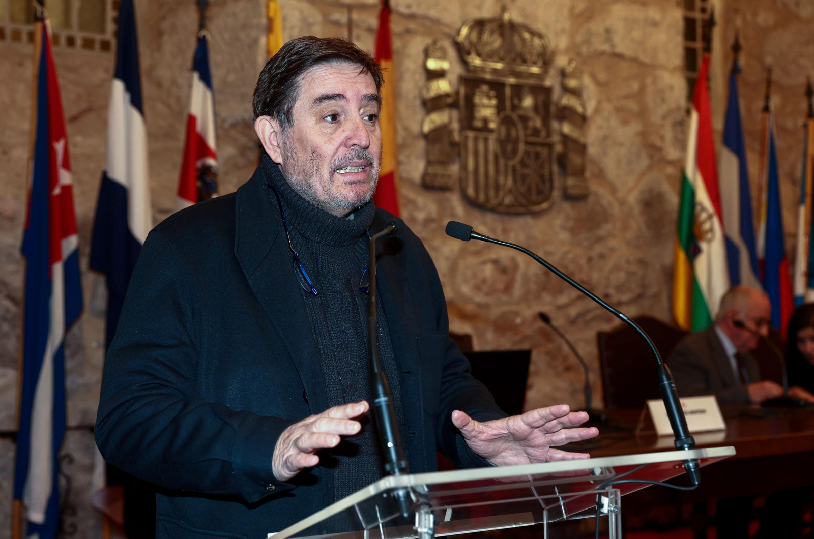 El poeta Luis García Montero.