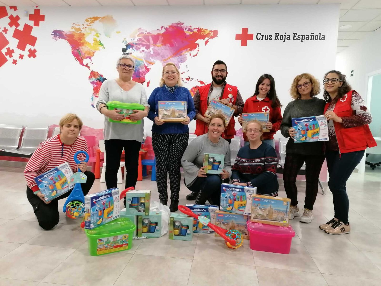 Cruz Roja Juventud consigue más de 600 juguetes para niños y niñas en dificultad social.