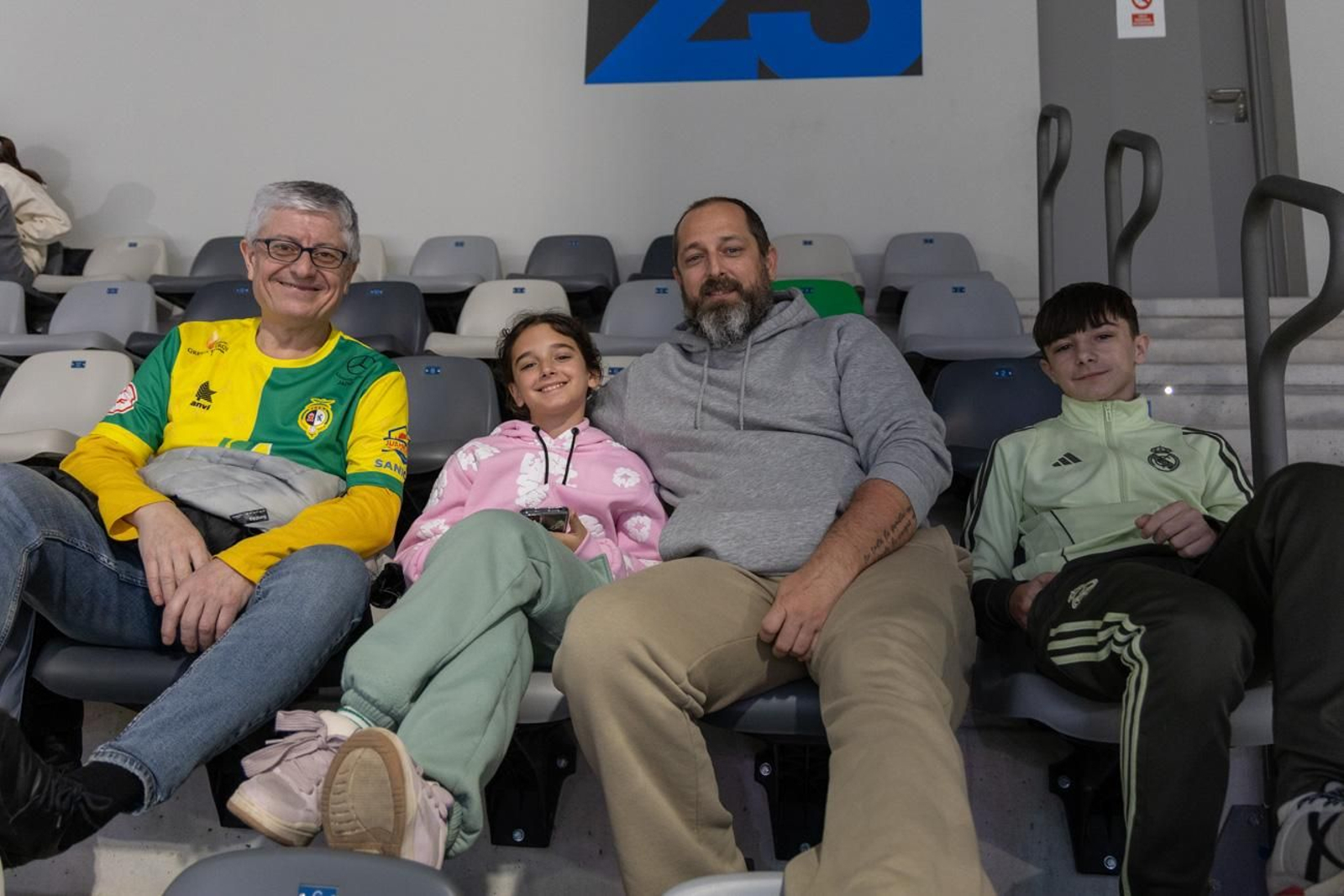 Jaén Paraíso Interior FS  4-3 Family Cash Alzira