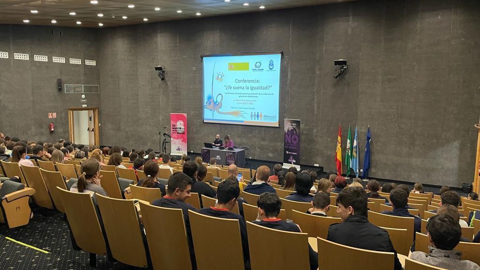 Acto contra la violencia de género.