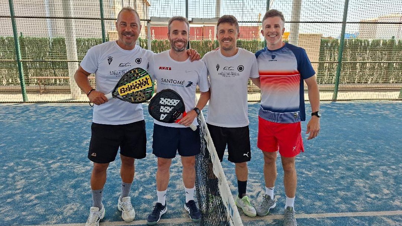 Isma Sambruno, Ale Gallardo, Ito Frade y Rubén Repeto, durante la celebración del II Memorial de Padel Adela del Moral en el Real Club de Tenis de Cádiz. Isma Sambruno, Ale Gallardo, Ito Frade y Rubén Repeto, durante la celebración del II Memorial de Padel Adela del Moral en el Real Club de Tenis de Cádiz.