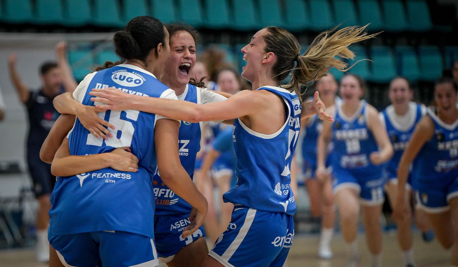 Imágenes del ascenso del Xerez CD Baloncesto a la Liga Femenina 2