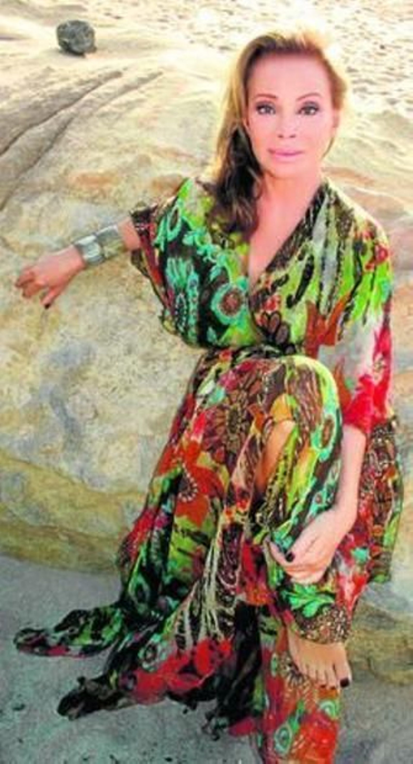 "La novela refleja cómo convivía lo popular y lo burgués en la posguerra"