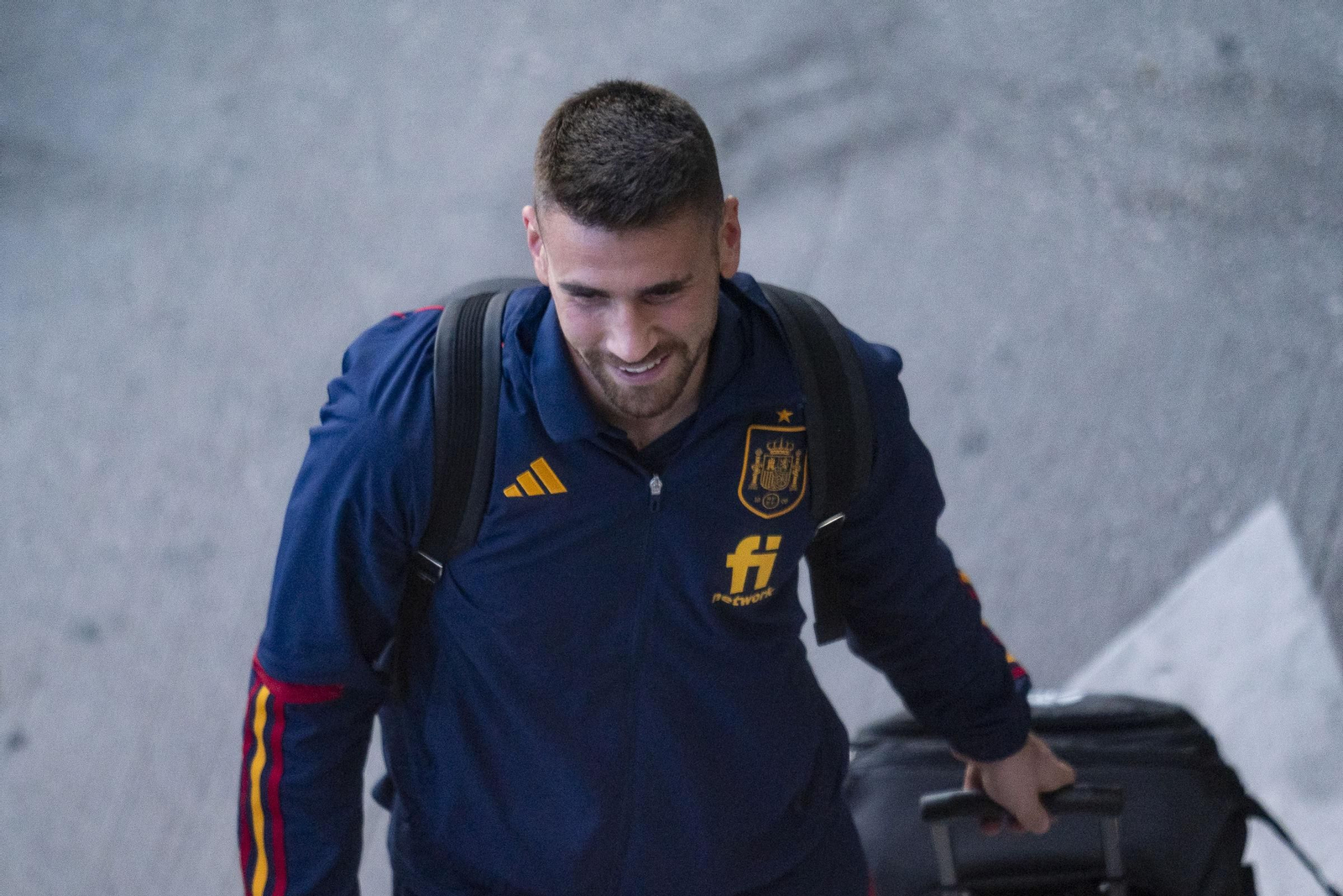 La fotos de la llegada de una selección fracasada