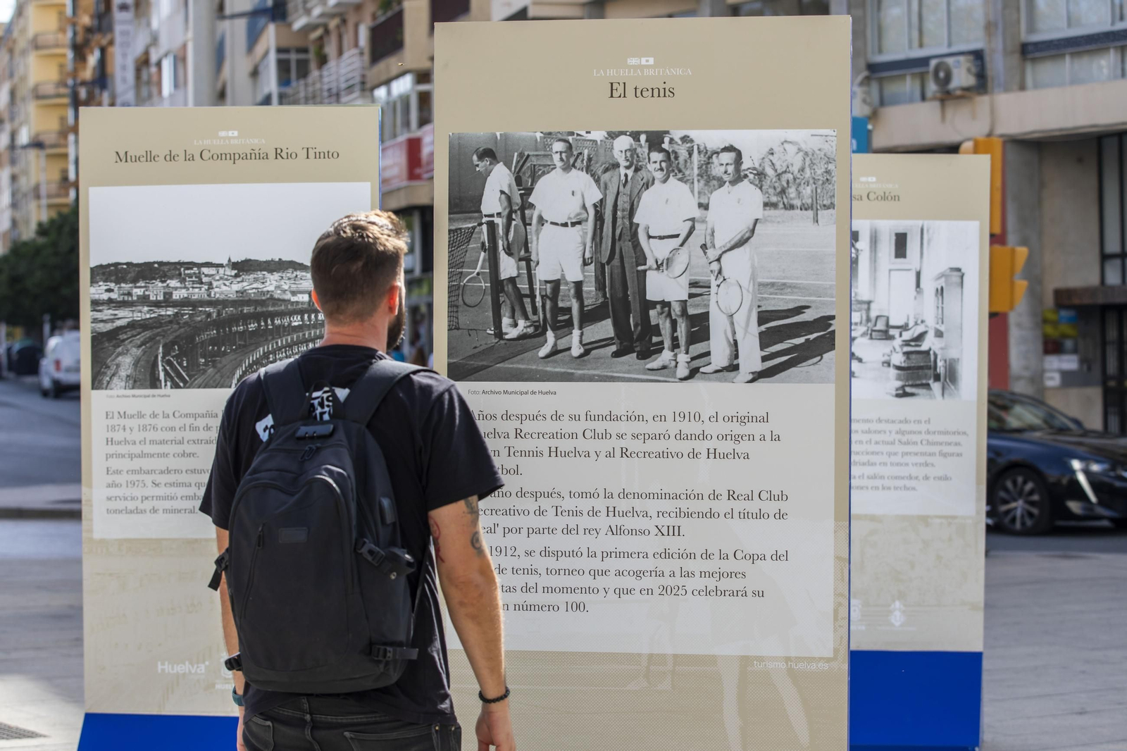 Exposiciones y seminarios.