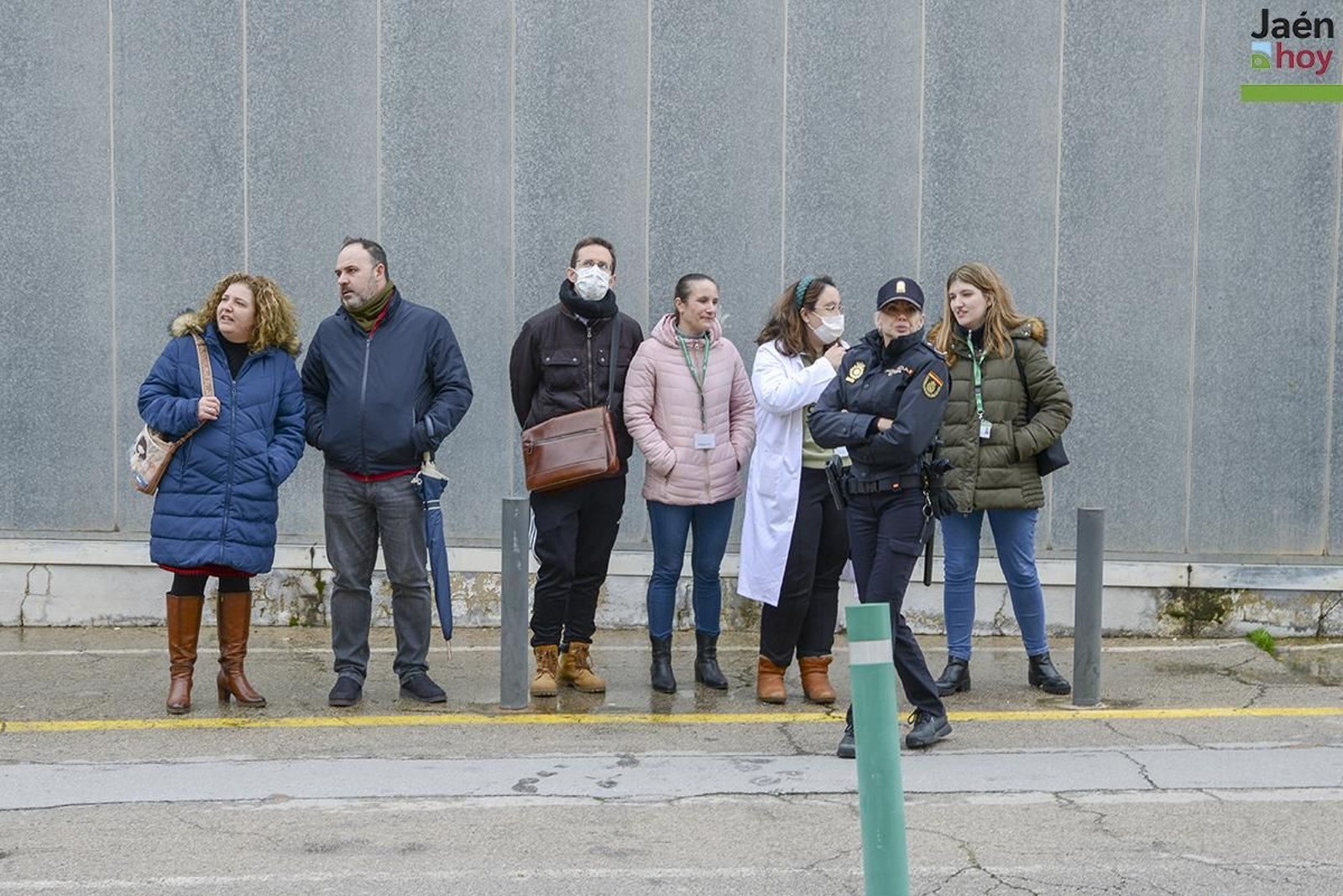 Juanma Moreno visita el nuevo PET-TAC y las dos gammacámaras del Hospital Universitario de Jaén