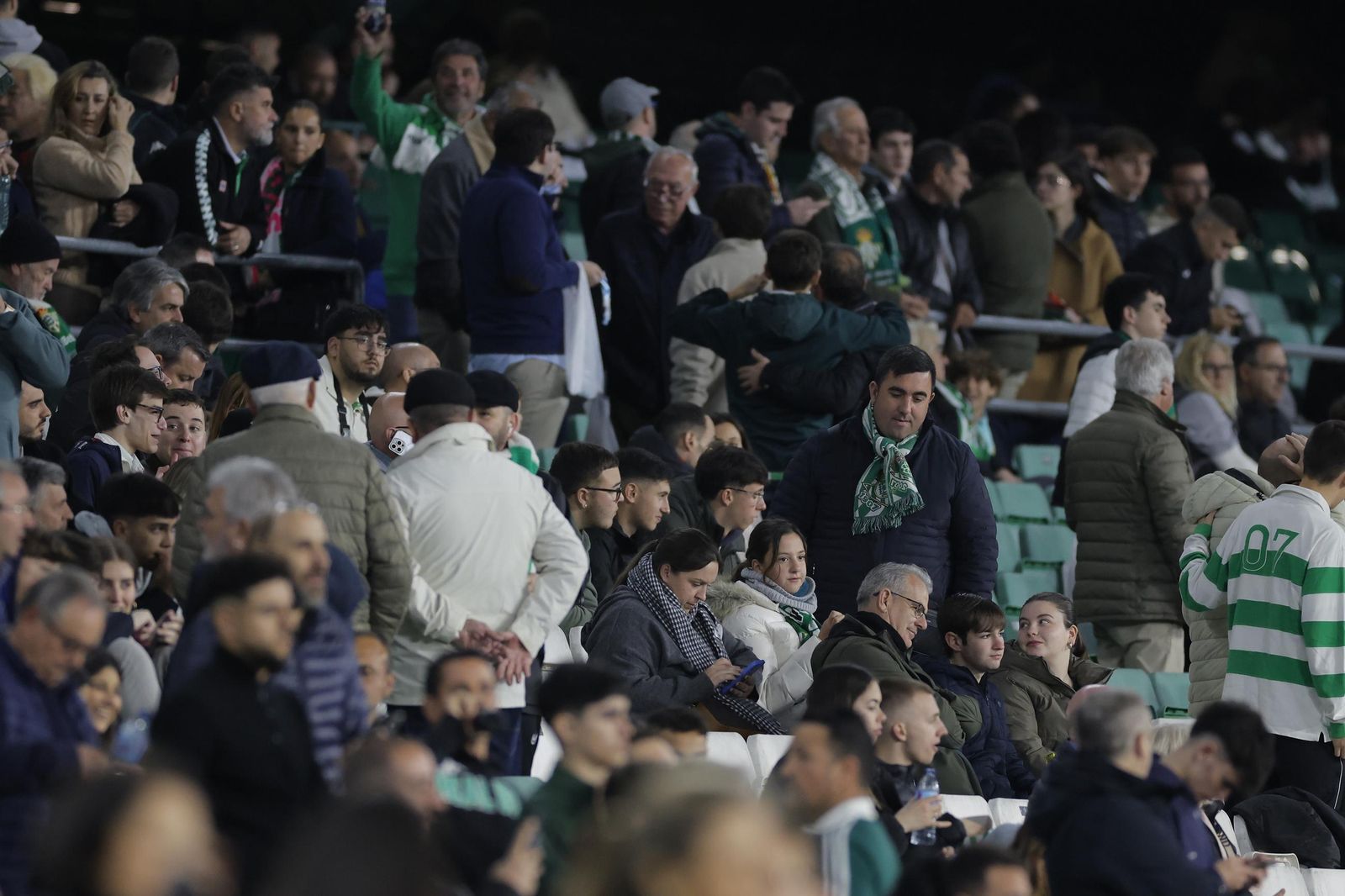 Búscate en las fotos del Betis - Real Sociedad