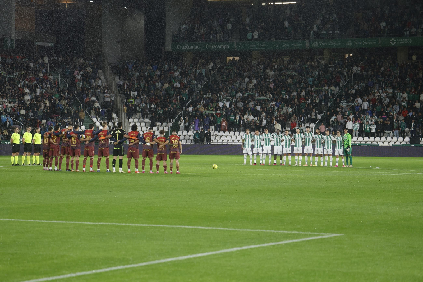 Las mejores fotos del ambiente en El Arcángel para el Córdoba CF - Deportivo
