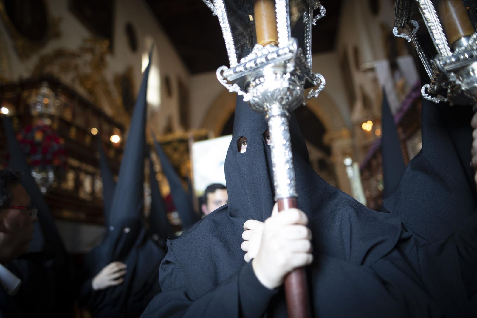 Las mejores fotografías de la salida de la Hermandad del Santo Sepulcro 2025