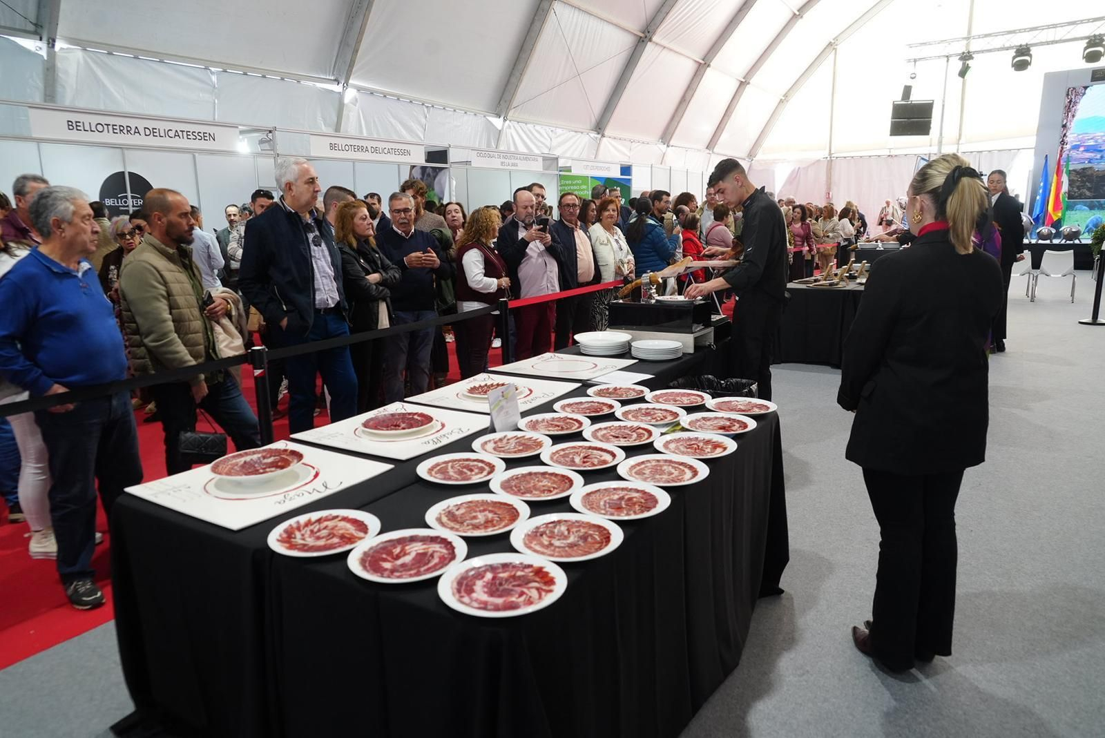 El último día de la Feria del Jamón 100% Ibérico de Los Pedroches