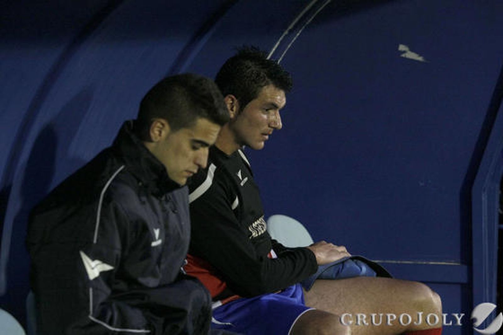 El Algeciras se aleja aún más de la zona de liguilla al perder en el Nuevo Mirador ante el San Fernando./Fotos:Erasmo Fenoy

Foto: Erasmo Fenoy