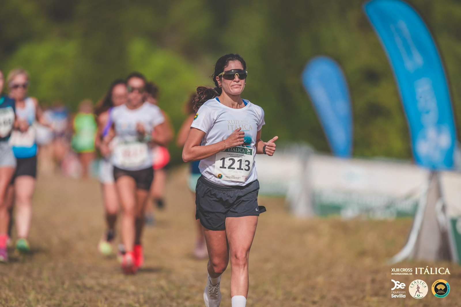 Búscate en las fotos del Cross de Itálica 2025 | 1