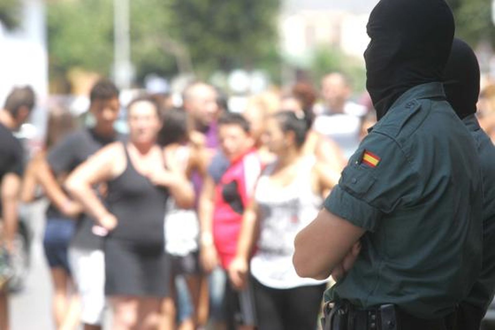 La Guardia Civil detiene a un hombre en La Línea por su presunta implicación con el terrorismo yihadista./  J.M Quiñones