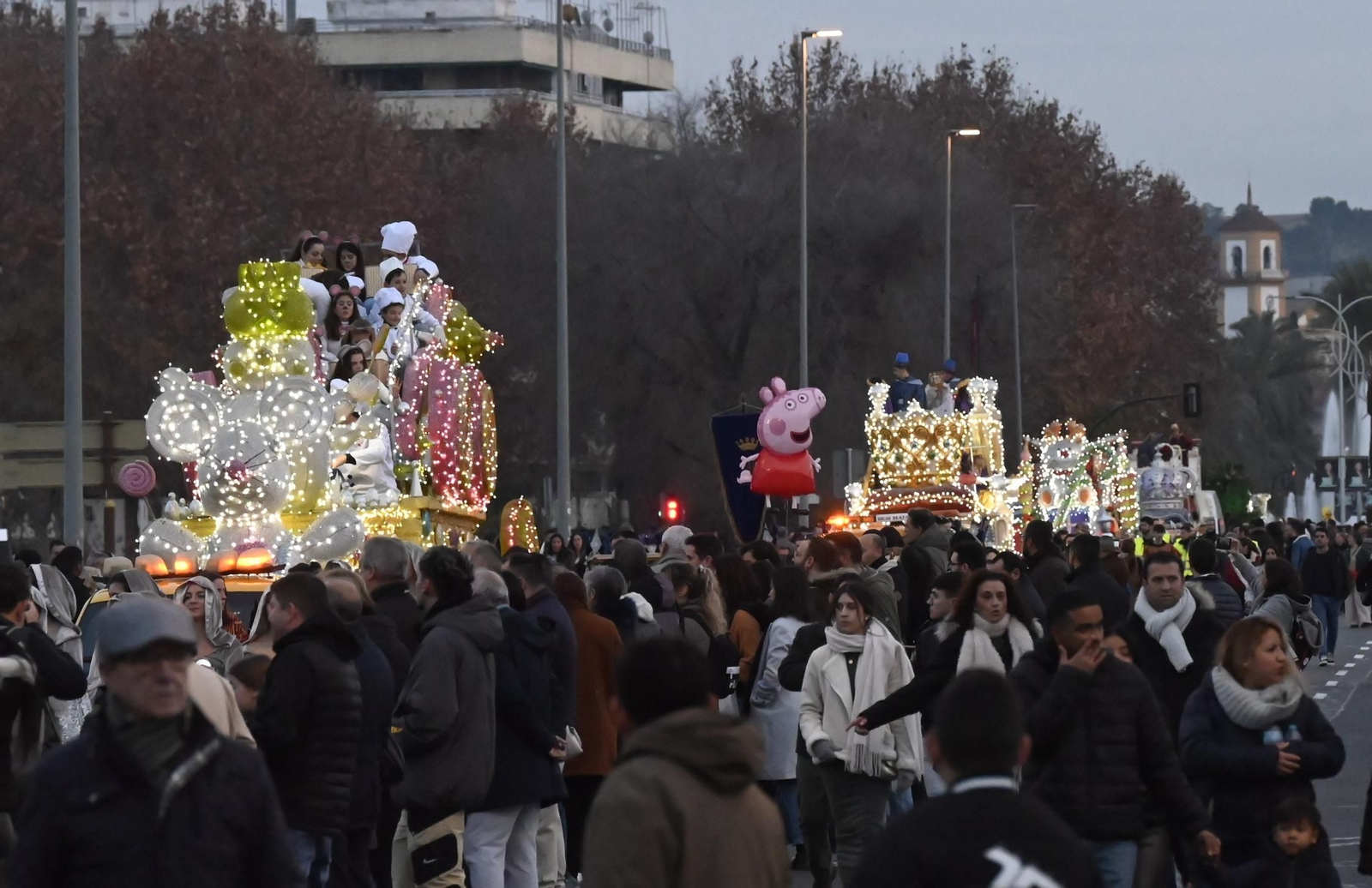 Las mejores fotos del inicio de la Cabalgata de Reyes Magos de Córdoba