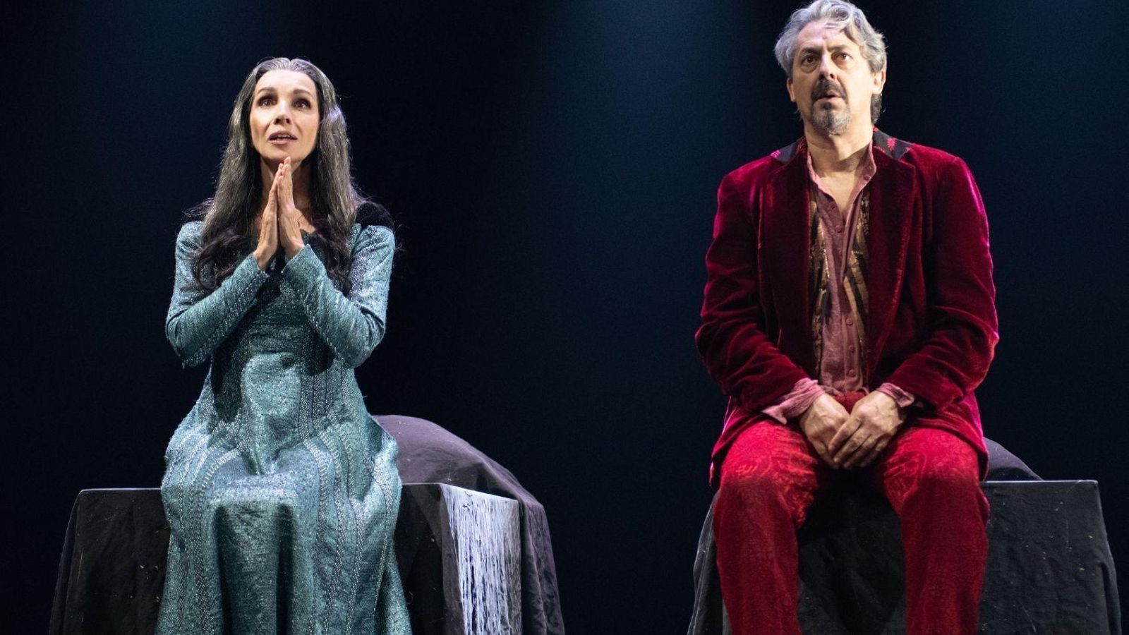 Ana Belén y Jesús Noguero, en 'Romeo y Julieta despiertan...'. Ana Belén y Jesús Noguero, en 'Romeo y Julieta despiertan...'.