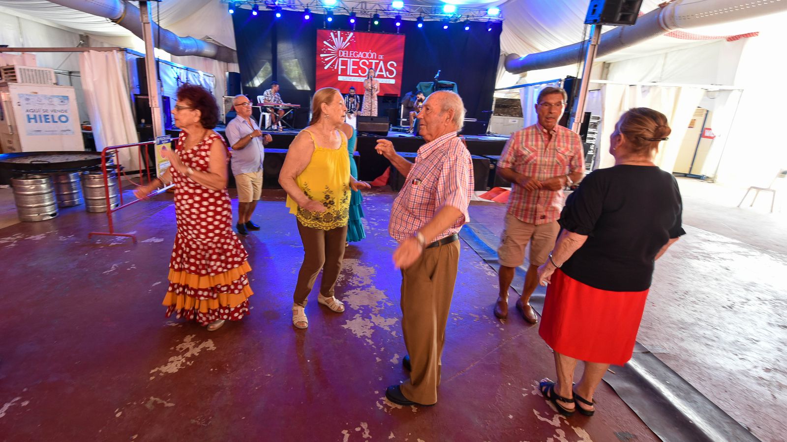 Búscate en las fotos del Domingo Rociero de la Feria de San Roque