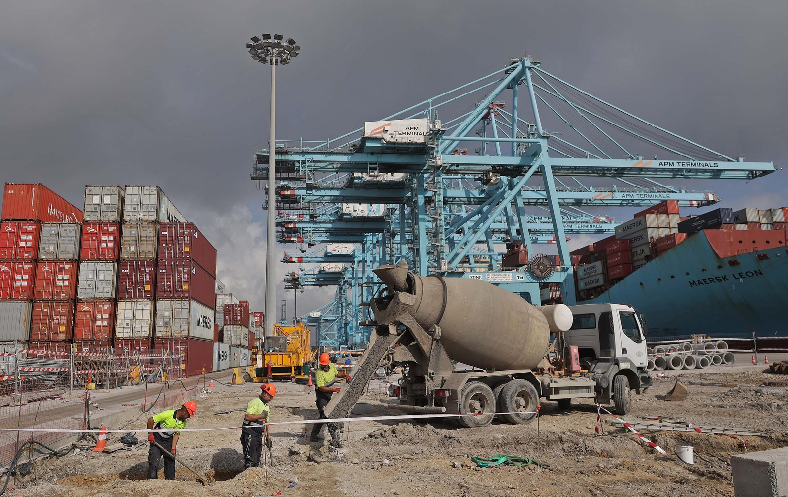 Fotos del proyecto de asfaltado de APM Terminals Algeciras.