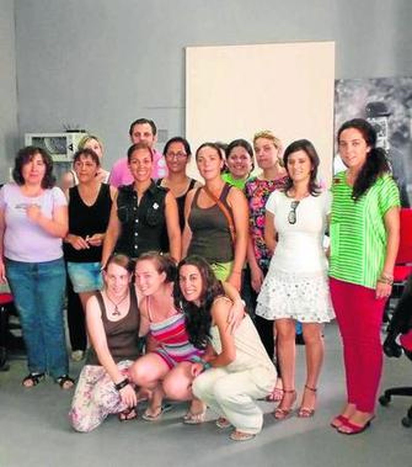 Alumnas participantes en el curso junto a los organizadores.