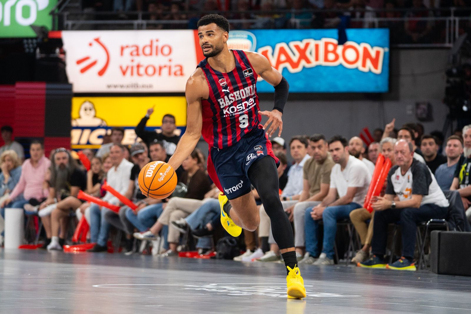 El Madrid tumba al Baskonia y espera a Unicaja o Barcelona en semifinales