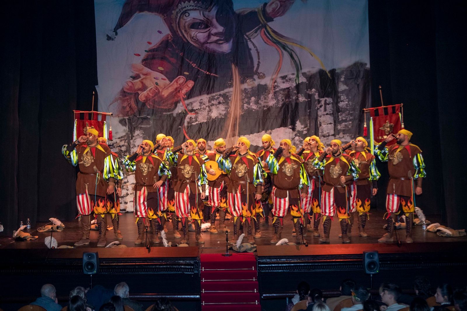 El Teatro Cerezo es la sede del Concurso Provincial de Agrupaciones Carnavalescas 'Ciudad de Carmona'.