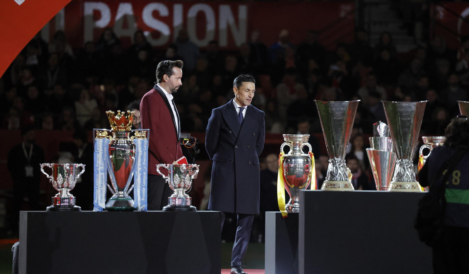 Las imágenes del homenaje a Jesús Navas