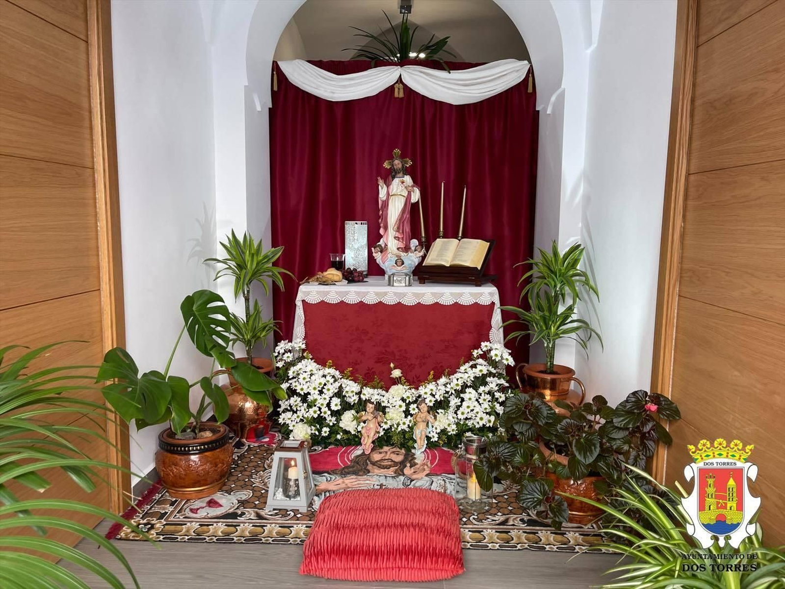 Una ruta en fotografías por los altares del Corazón de Jesús en Dos Torres Una ruta en fotografías por los altares del Corazón de Jesús en Dos Torres