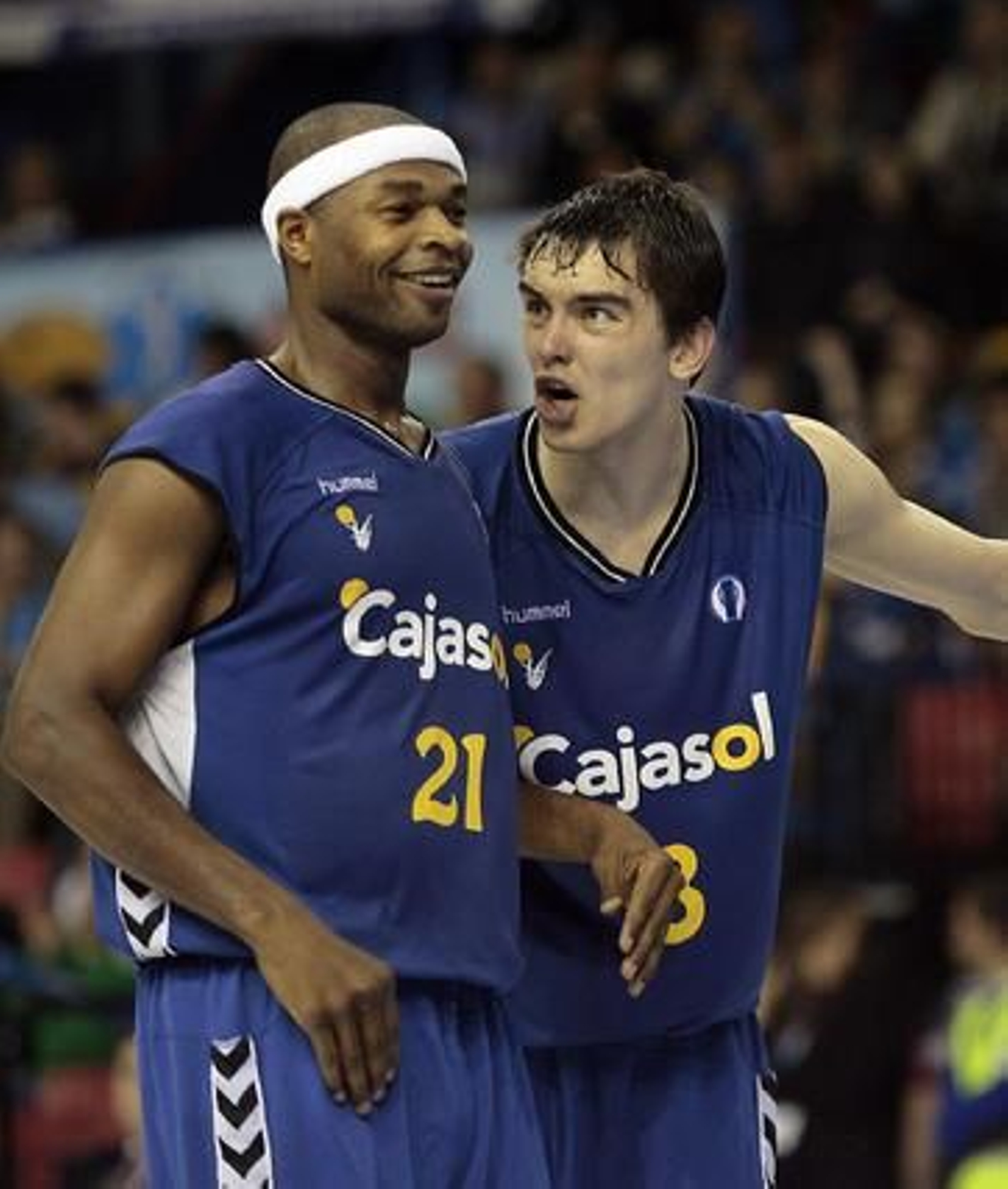 El Cajasol se impone de forma contundente al Budivelnik ucraniano en San Pablo (67-49). / Juan Carlos Muñoz