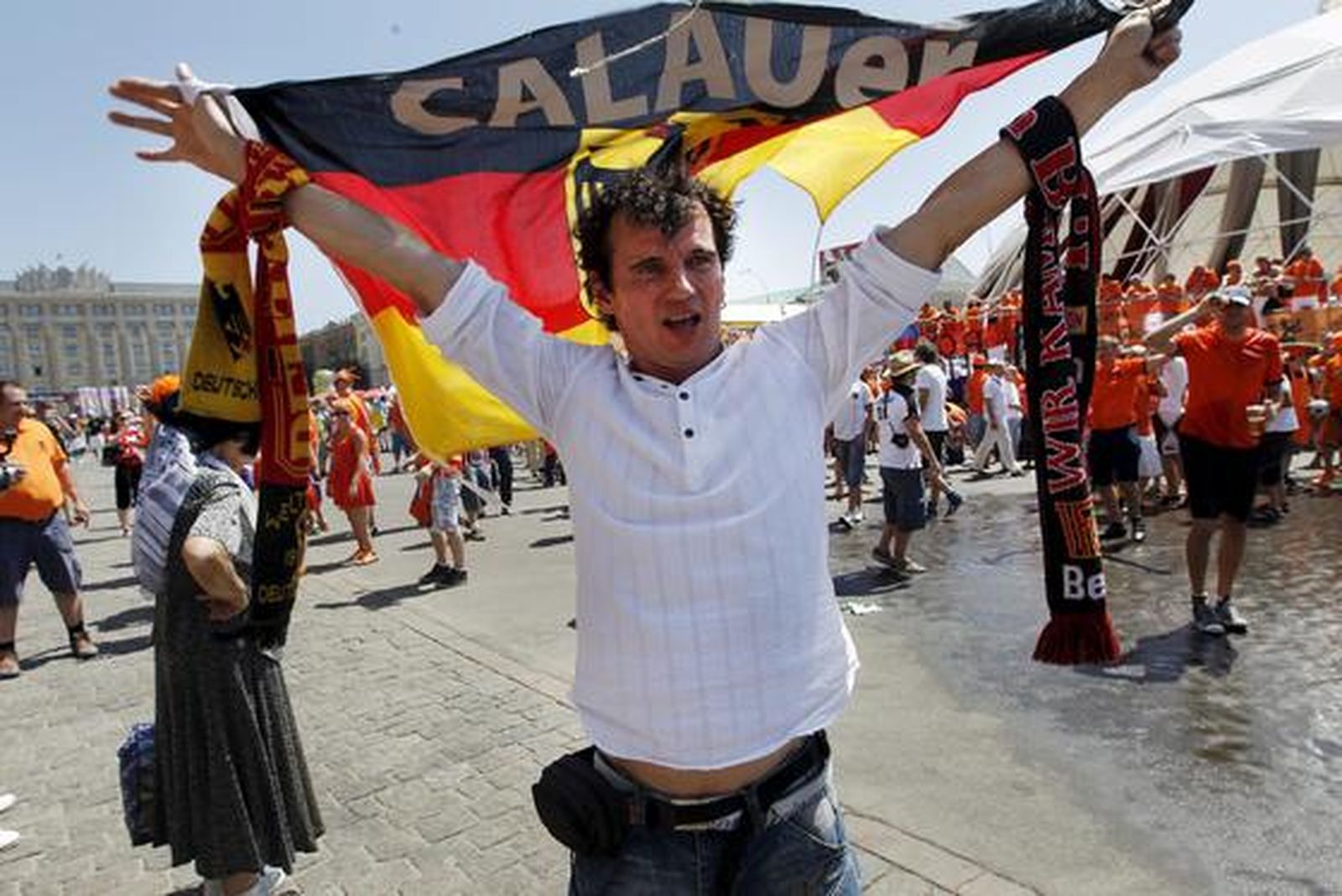 Alemania da un golpe en la mesa al vencer 1-2 a Holanda.

Foto: EFE