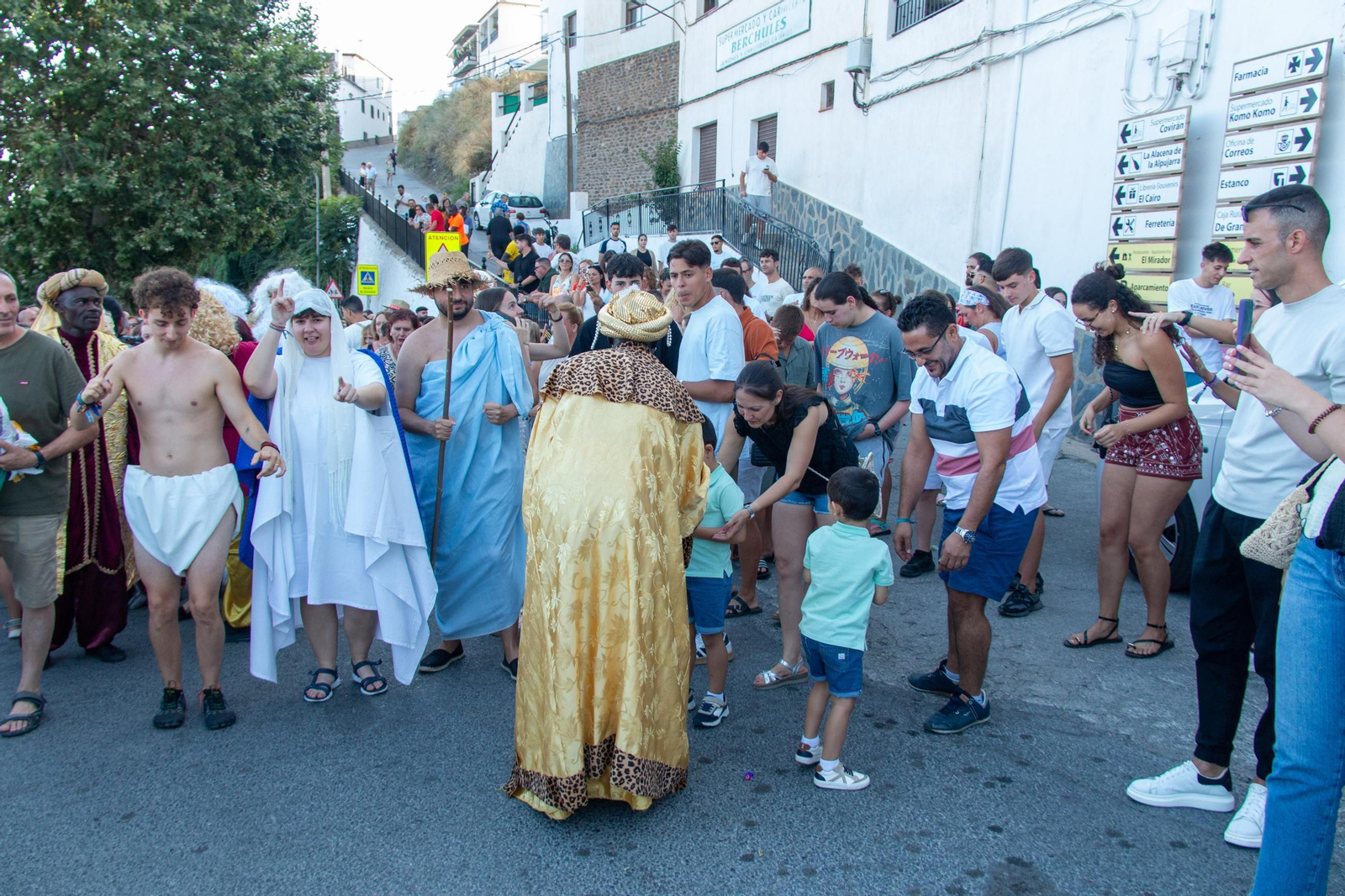 Bérchules da la bienvenida al 2025 y medio, en imágenes