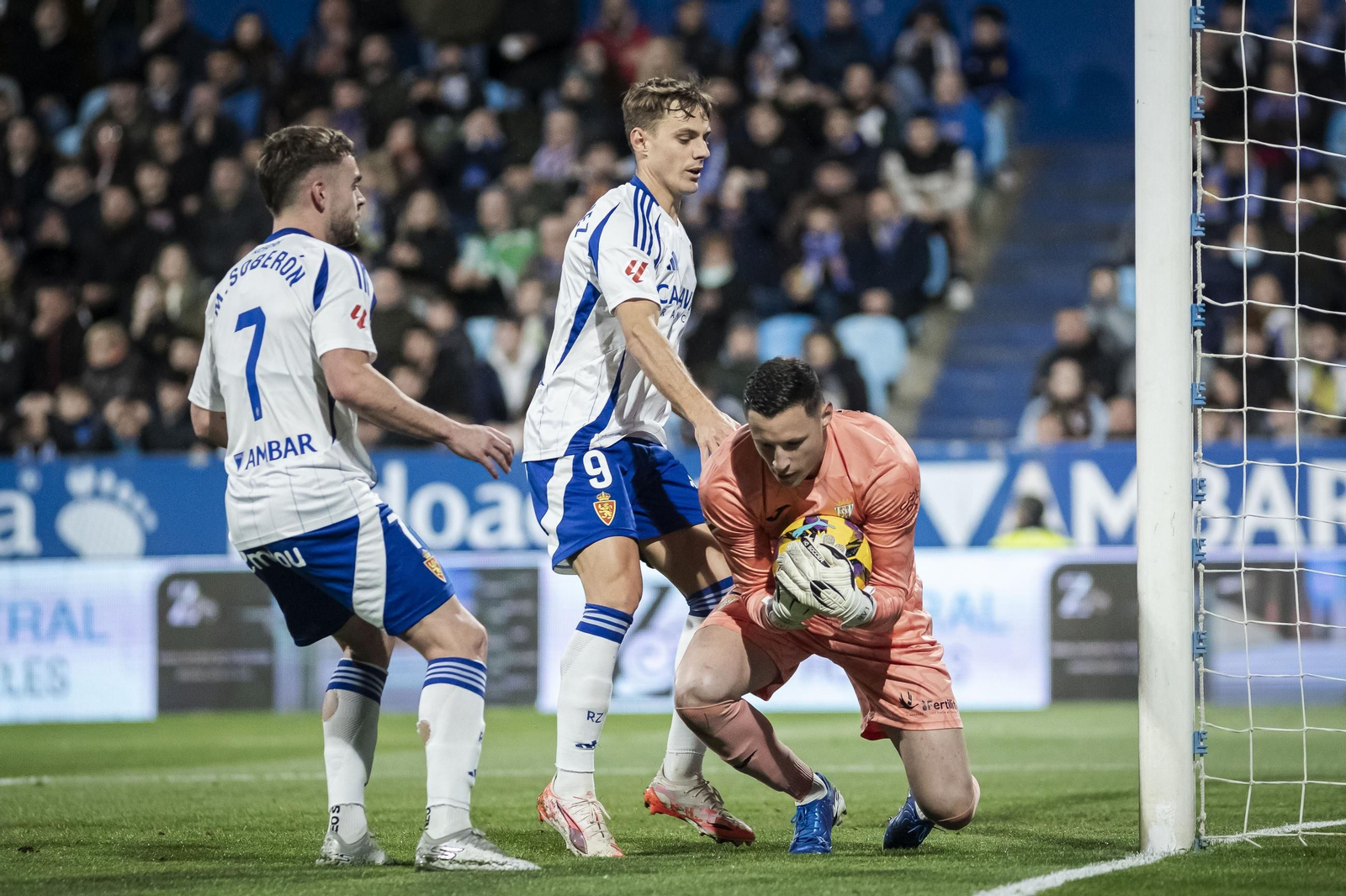 Las mejores fotos del Zaragoza - Córdoba CF en La Romareda
