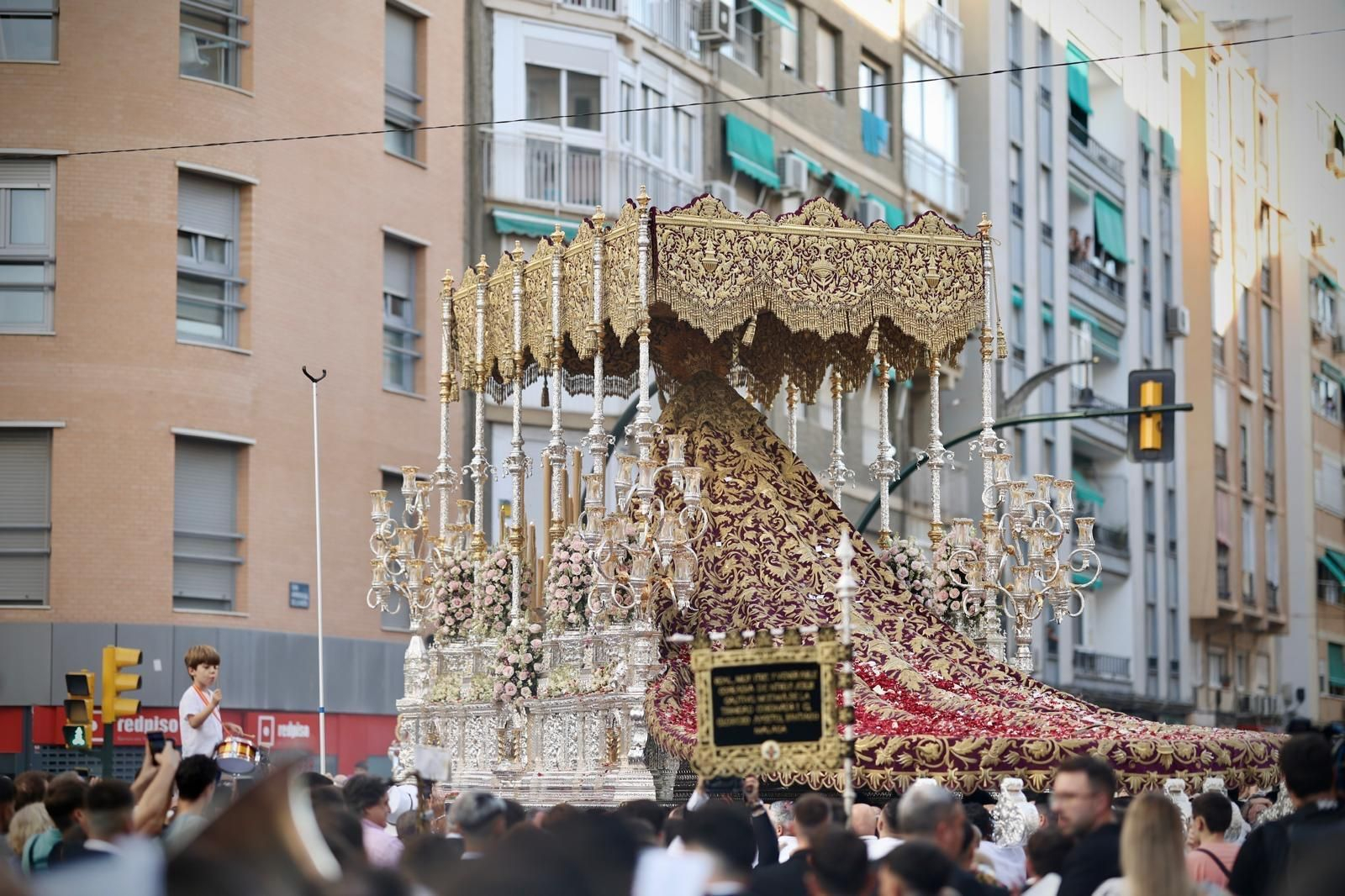 Procesión extraordinaria de María Santísima de la Trinidad.