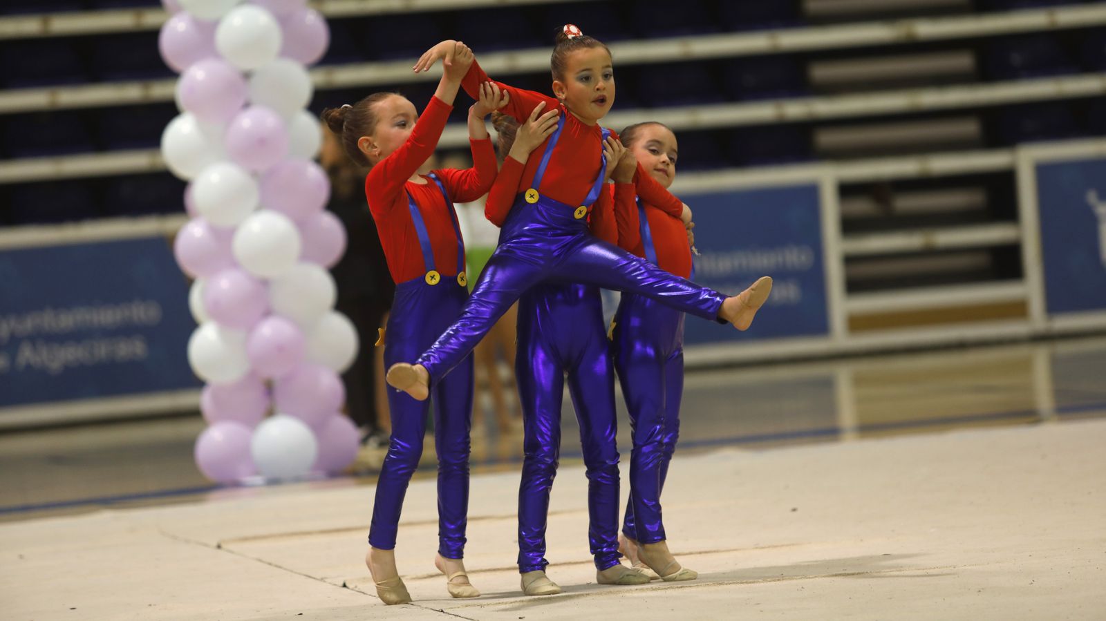 Las fotos del torneo comarcal del Club de Gimnasia Rítmica de Jimena, en Algeciras