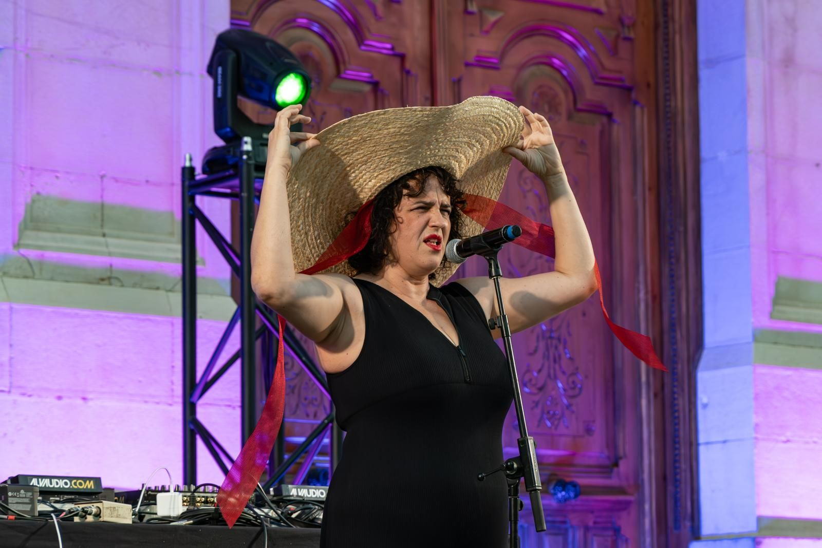 Así fue la actuación inaugural del Folk del Mundo