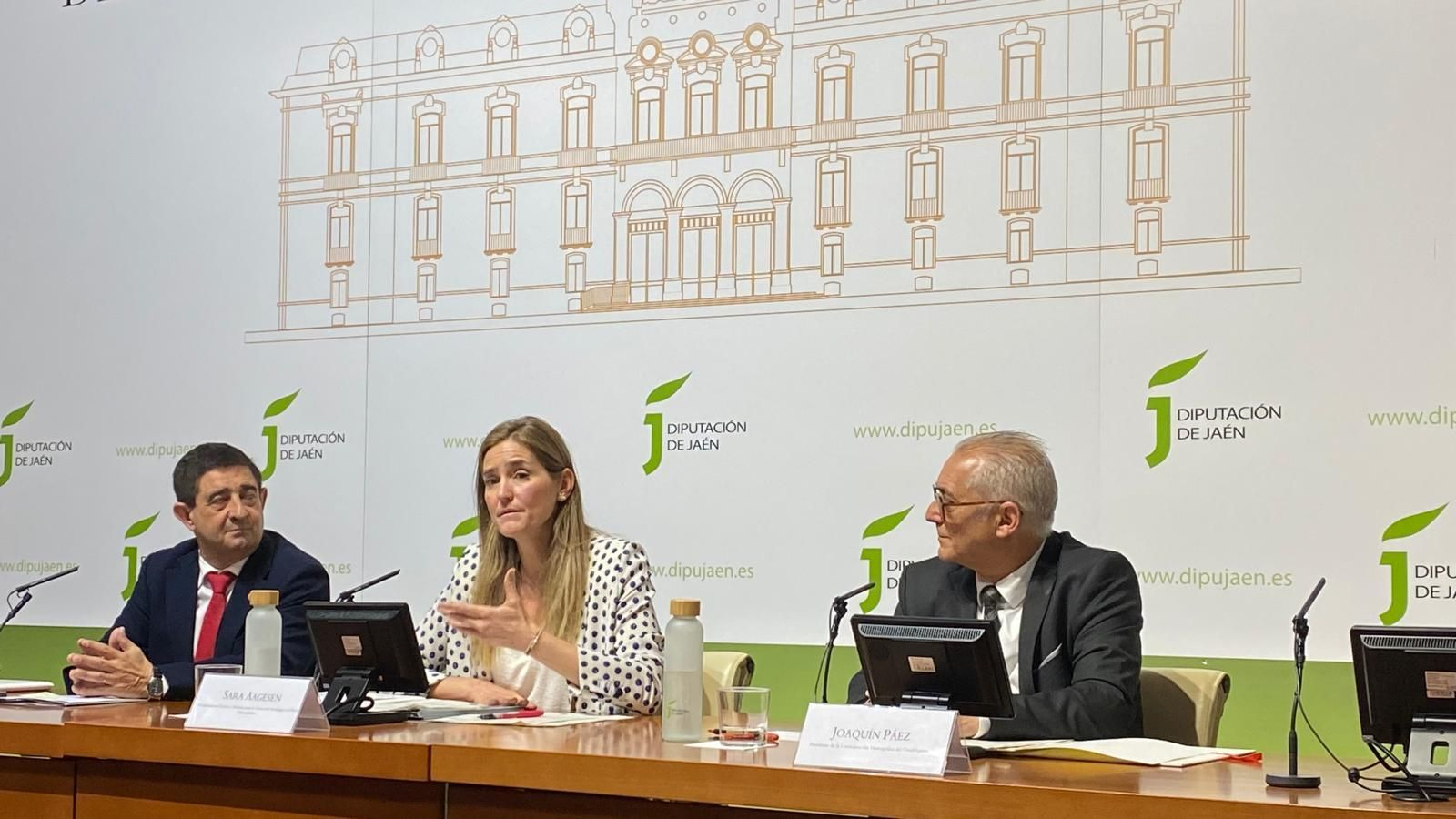La vicepresidenta tercera del Gobierno, Sara Aagesen en su visita a Jaén.