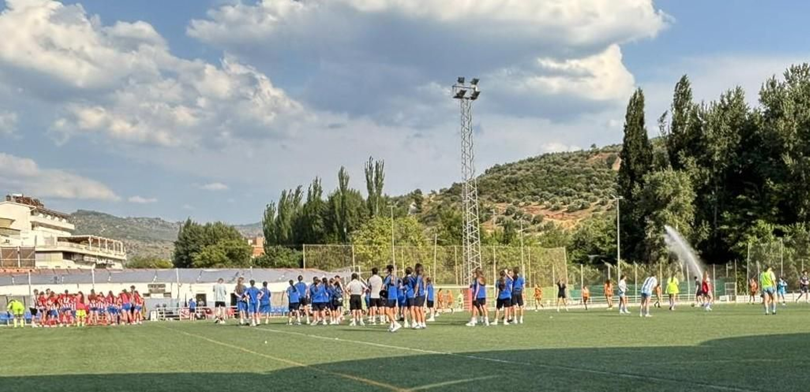 En imágenes: convivencia y cantera en el Torneo Internacional de fútbol base 'Ciudad de Beas'
