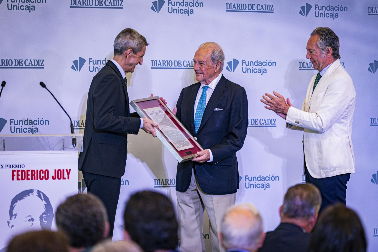 Las imágenes de la entrega del IX Premio Federico Joly a José Bohórquez Mora-Figueroa en Cádiz