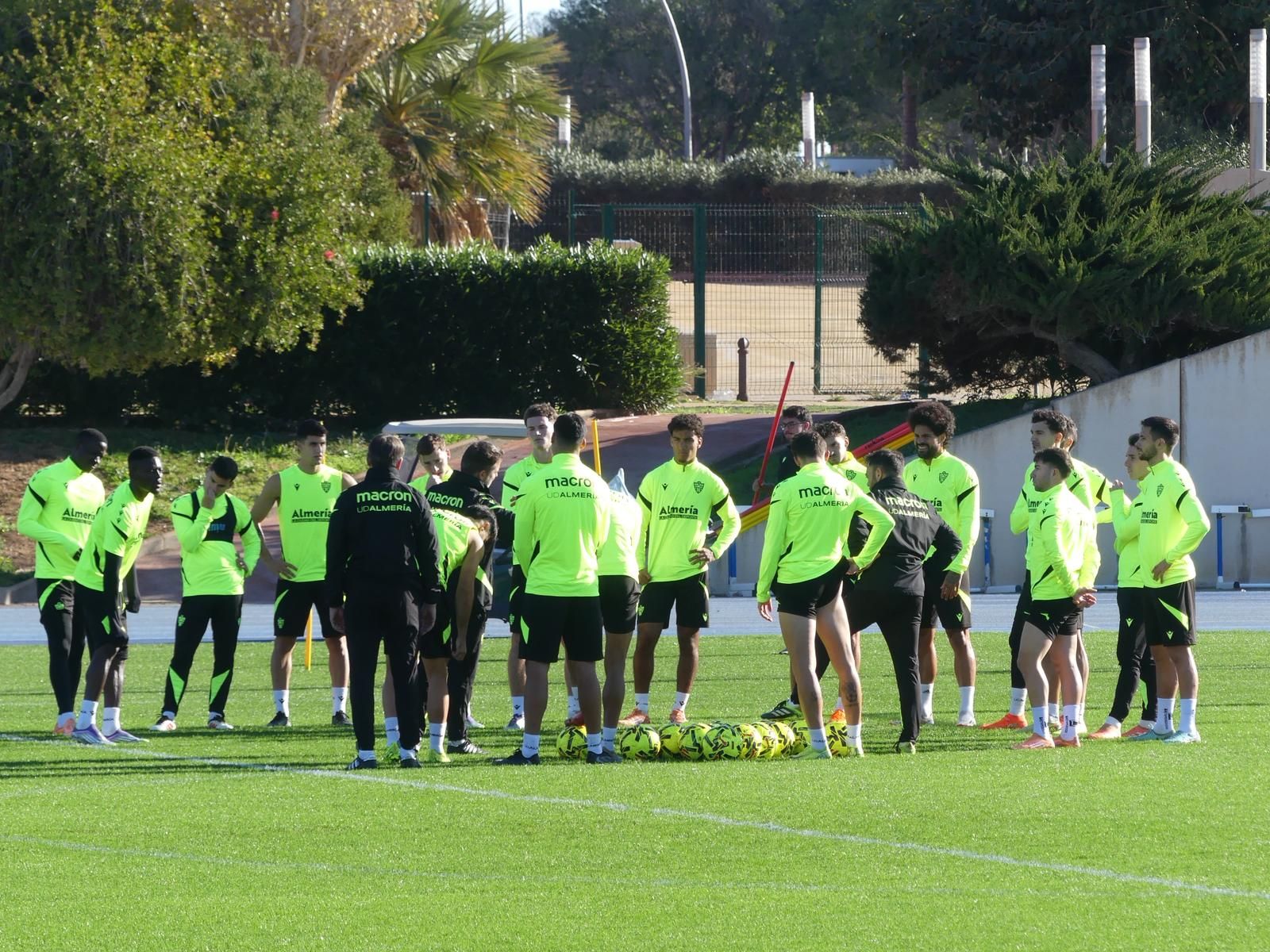 El plantel rojiblanco ha vuelto hoy al trabajo en el anexo