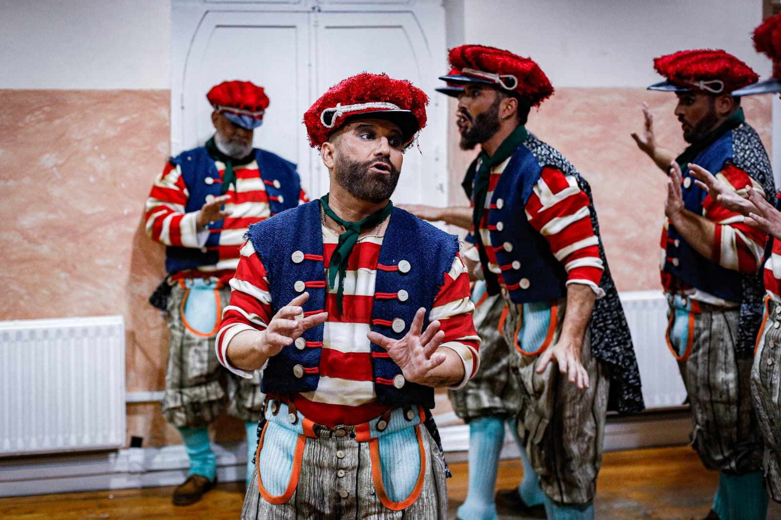 Búscate entre las mejores imágenes de la sexta sesión de cuartos de final del COAC 2026