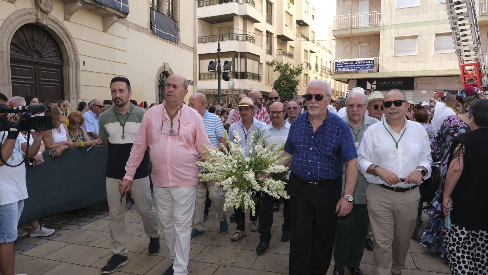 La ofrenda a la Virgen del Mar en imágenes
