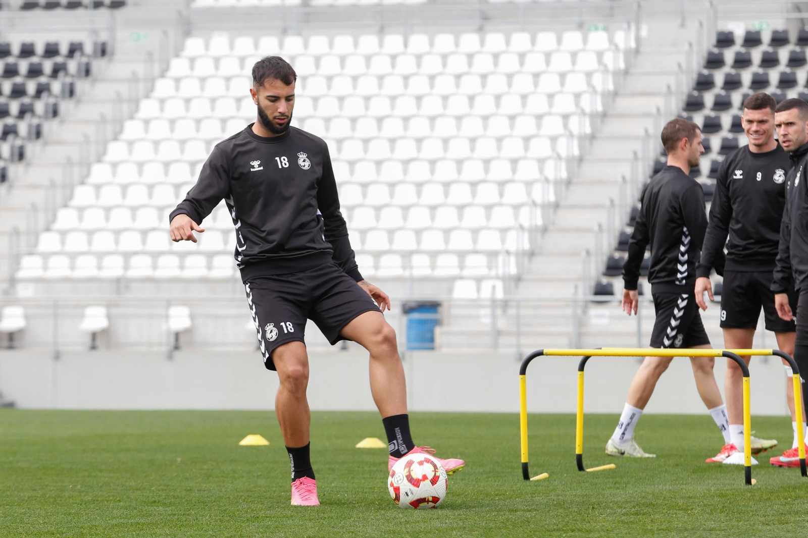 Las fotos del entrenamiento de la Balona previo a su visita al UCAM Murcia