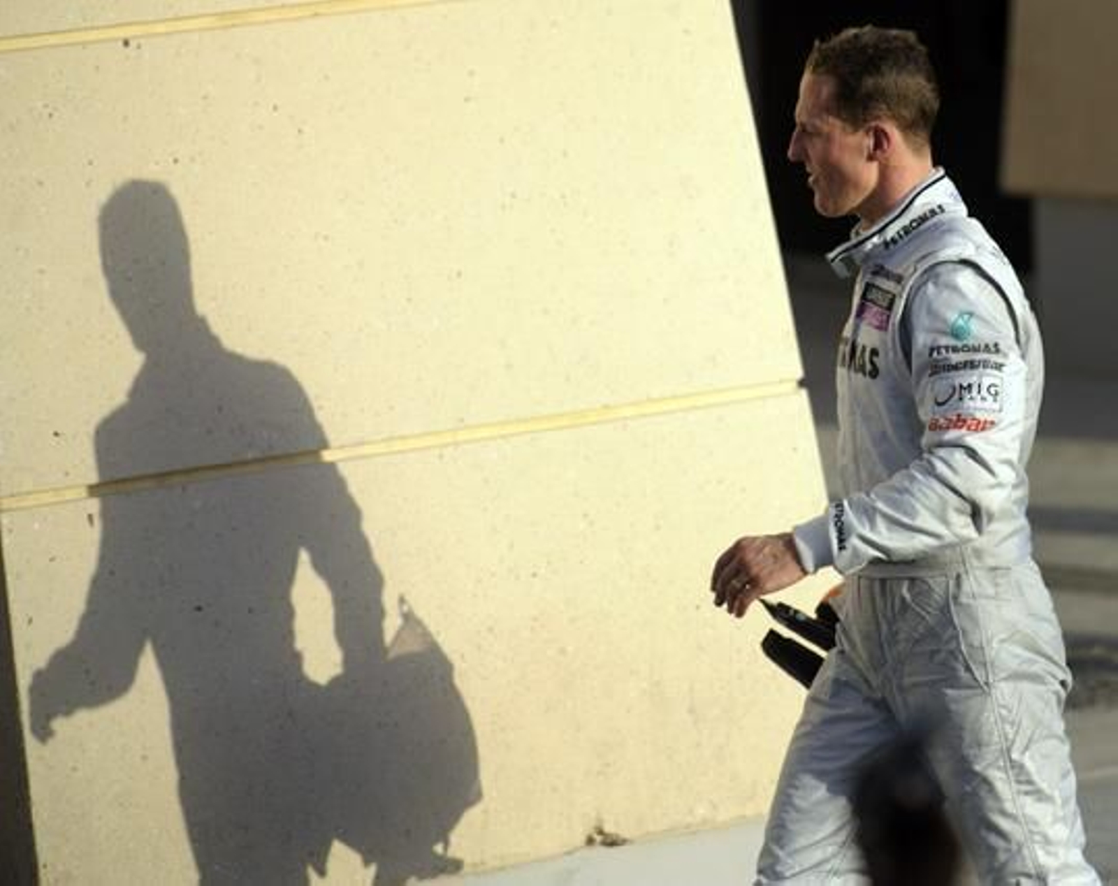 Michael Schumacher se retira tras la carrera. / AFP