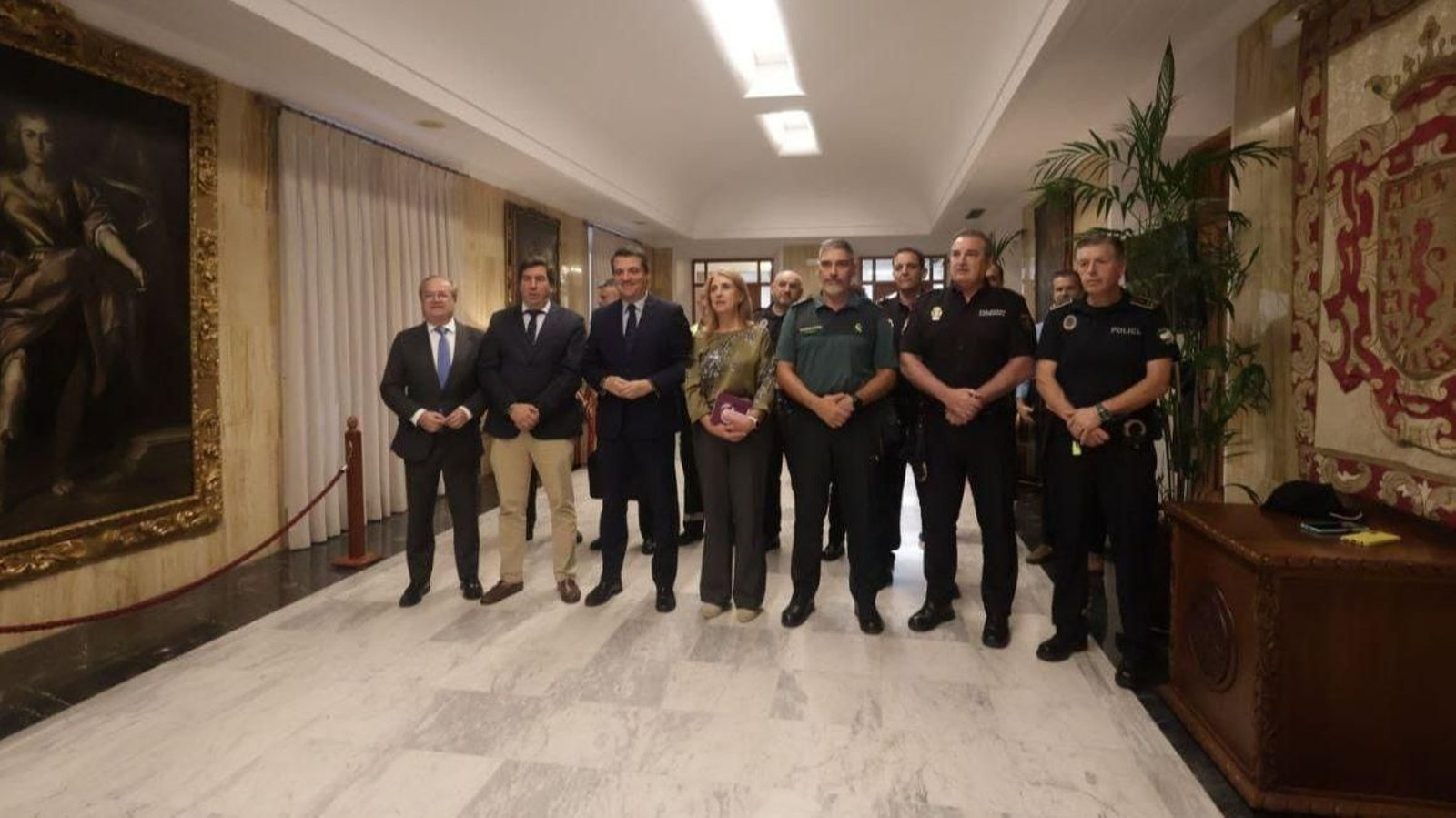 Asistentes a la Junta Local de Seguridad celebrada en el Ayuntamiento de Córdoba.