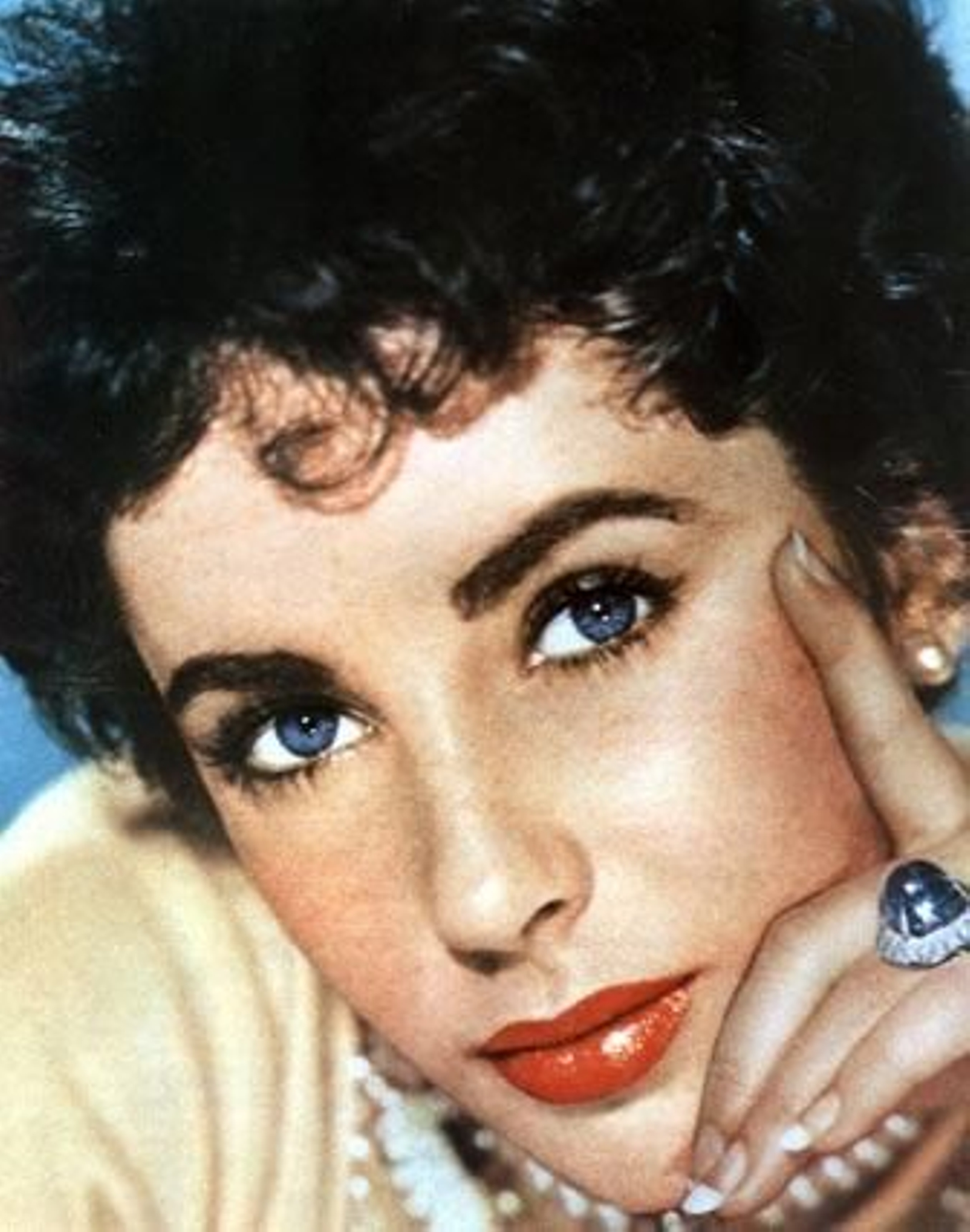 En una imagen promocional.