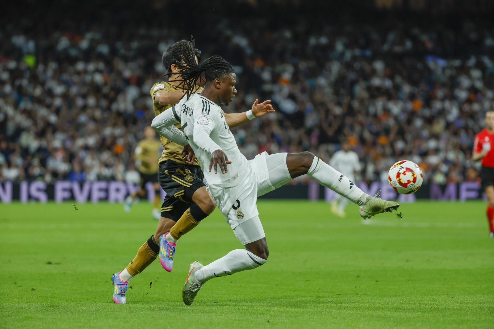 Las fotos del Real Madrid - Real Sociedad camino del Estadio de la Cartuja