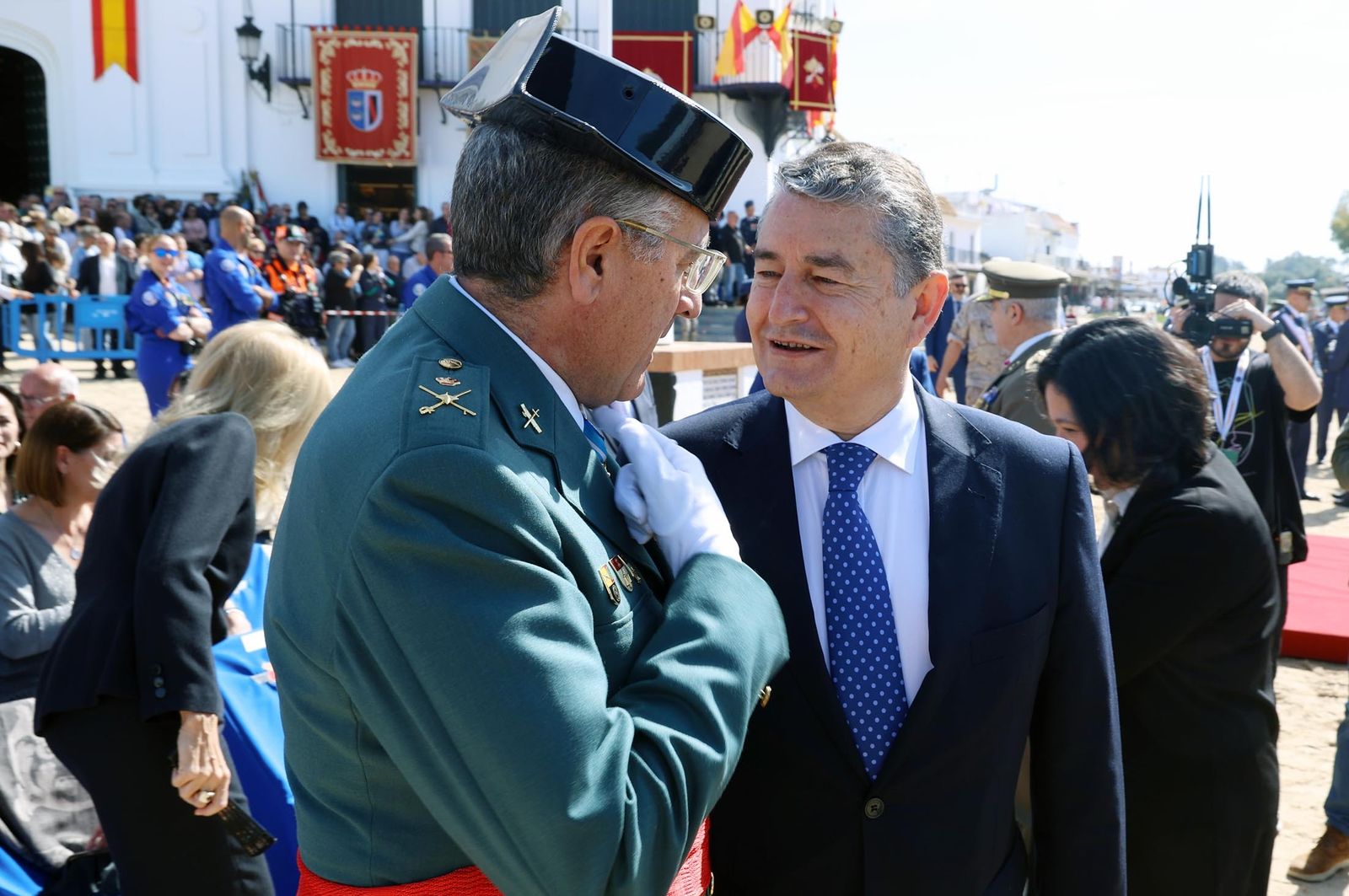 Imágenes del acto de Juramento o Promesa de Fidelidad a la Bandera Nacional en El Rocío
