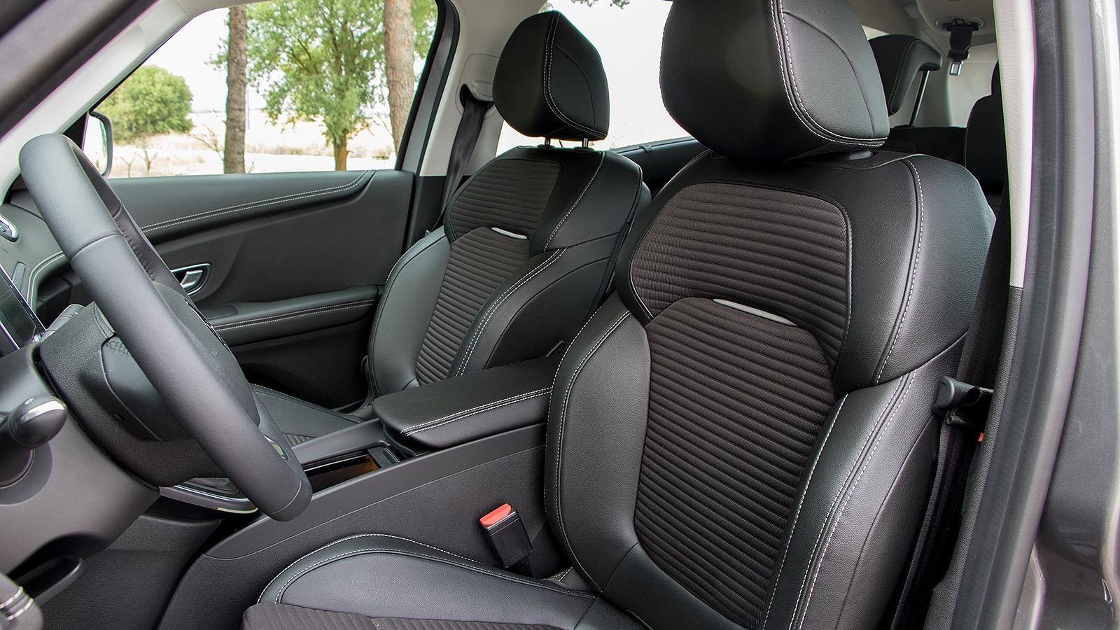 Las plazas delanteras son muy espaciosas.