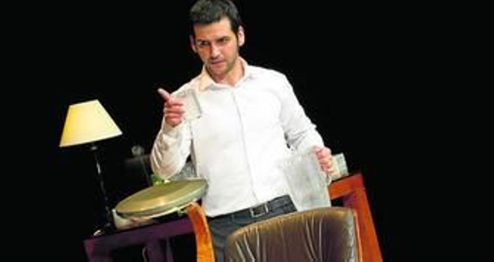 Fran Perea, en la representación de 'Feelgood' el pasado jueves en el Teatro Cervantes. Fran Perea, en la representación de 'Feelgood' el pasado jueves en el Teatro Cervantes.