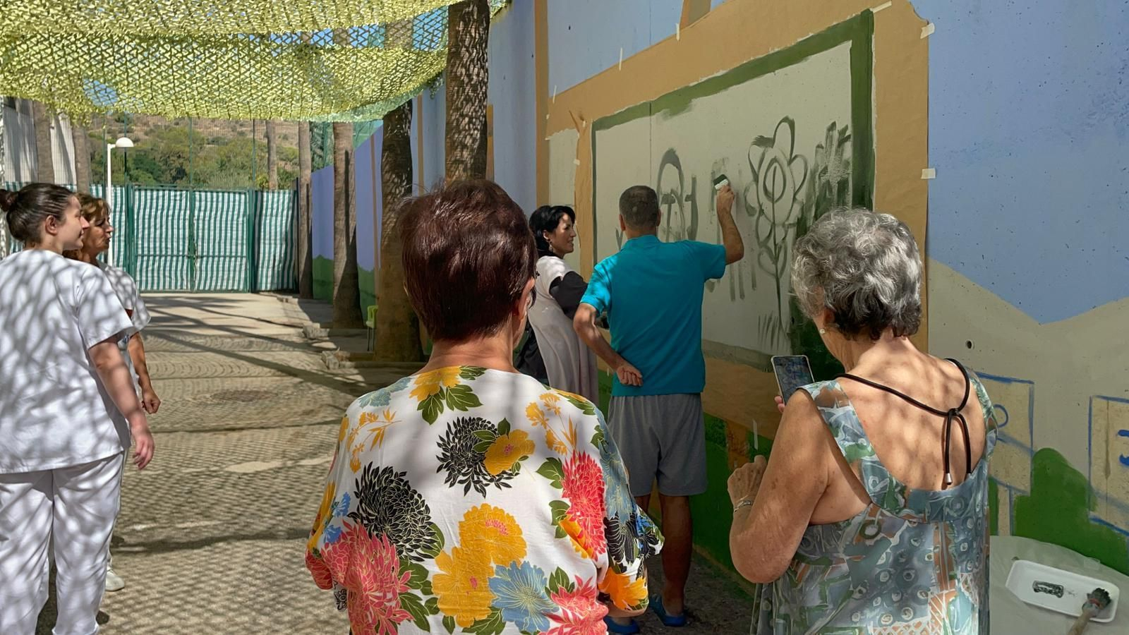 Uno de los murales que se han pintado en este taller. Uno de los murales que se han pintado en este taller.